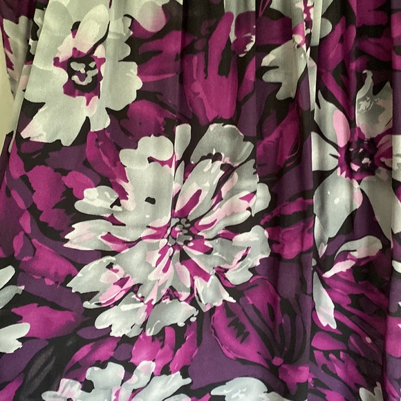 Boho Floral Dress - Picture 3 of 4